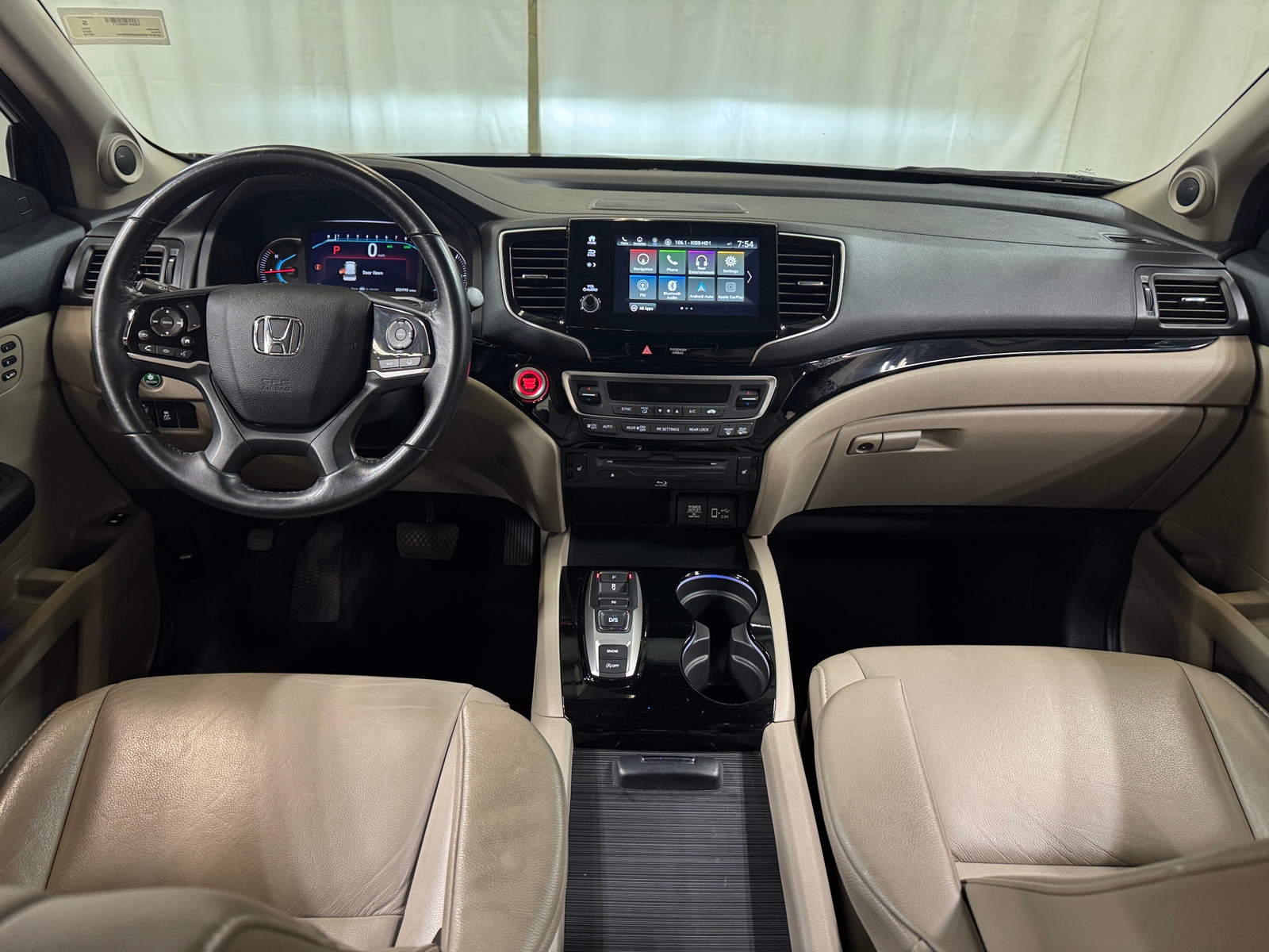 Thumbnail: 2019 Honda Pilot - 2