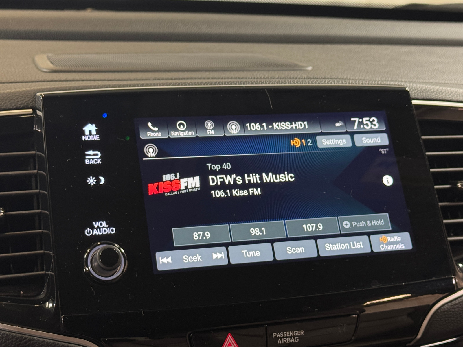 Thumbnail: 2019 Honda Pilot - 3