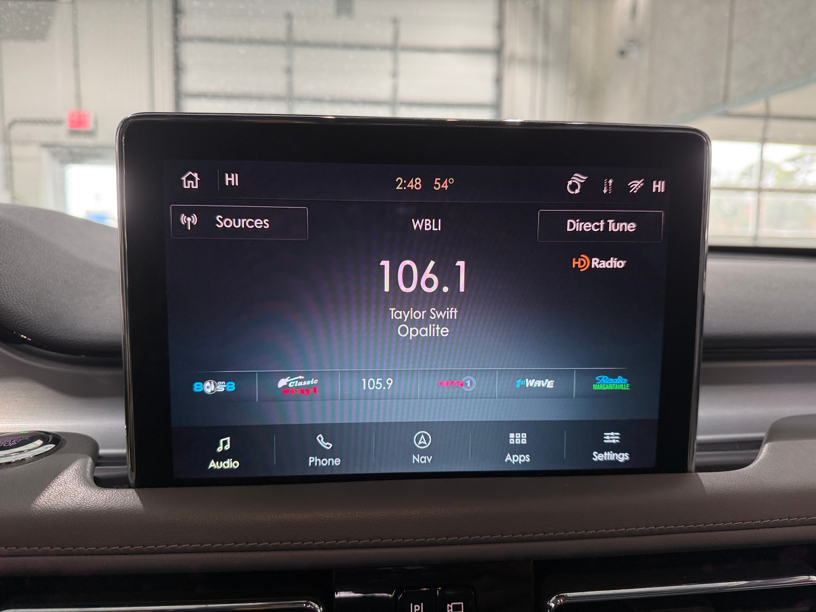 Thumbnail: 2021 Lincoln Aviator - 3