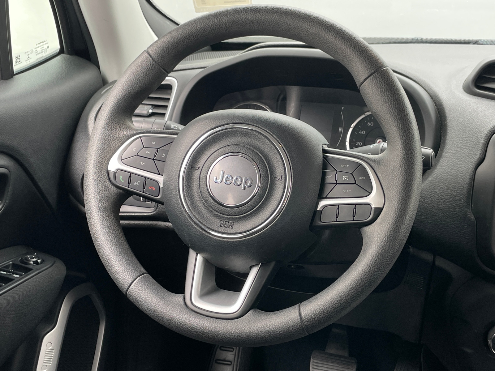 Thumbnail: 2020 Jeep Renegade - 5