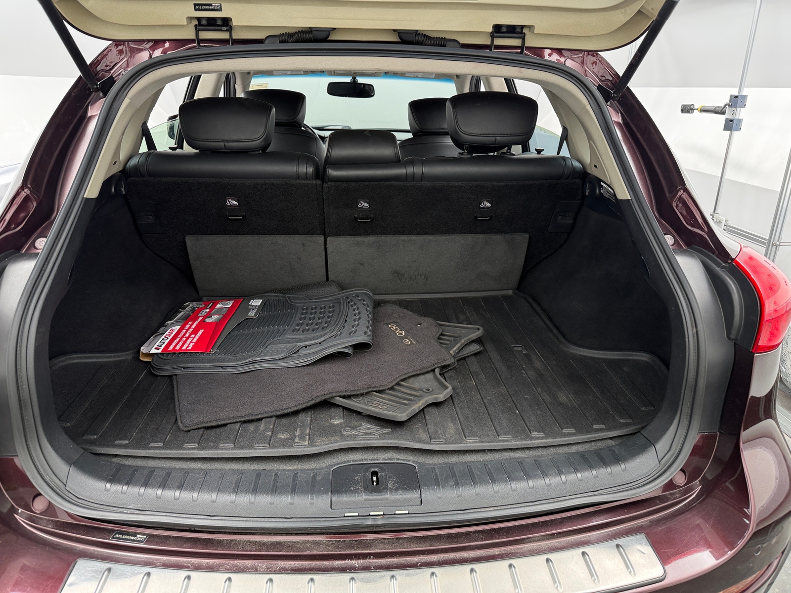 Thumbnail: 2017 INFINITI QX50 - 6