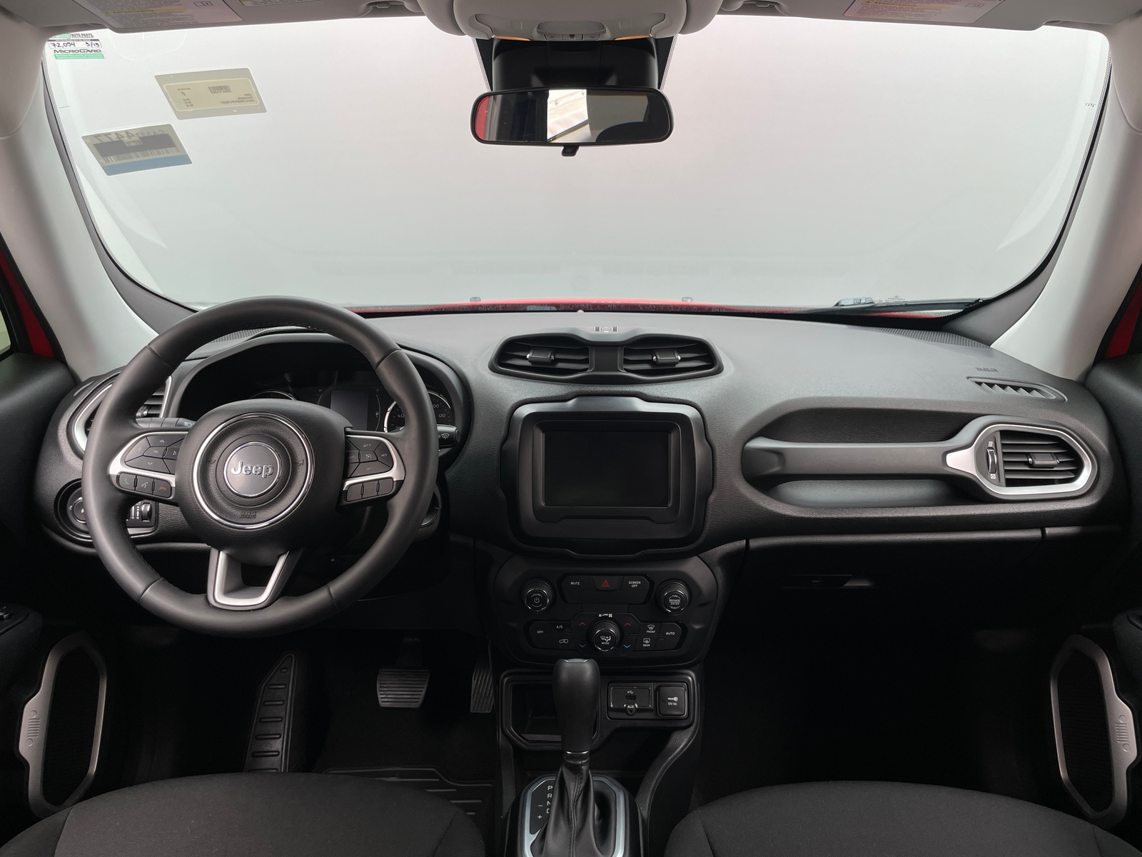 Thumbnail: 2018 Jeep Renegade - 3
