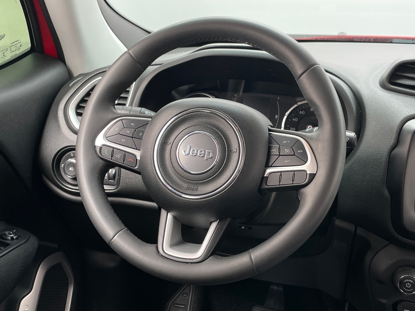 Thumbnail: 2018 Jeep Renegade - 5