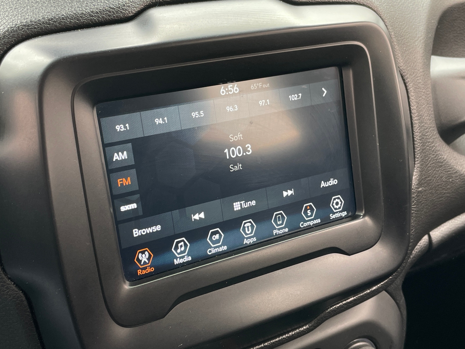 Thumbnail: 2018 Jeep Renegade - 4