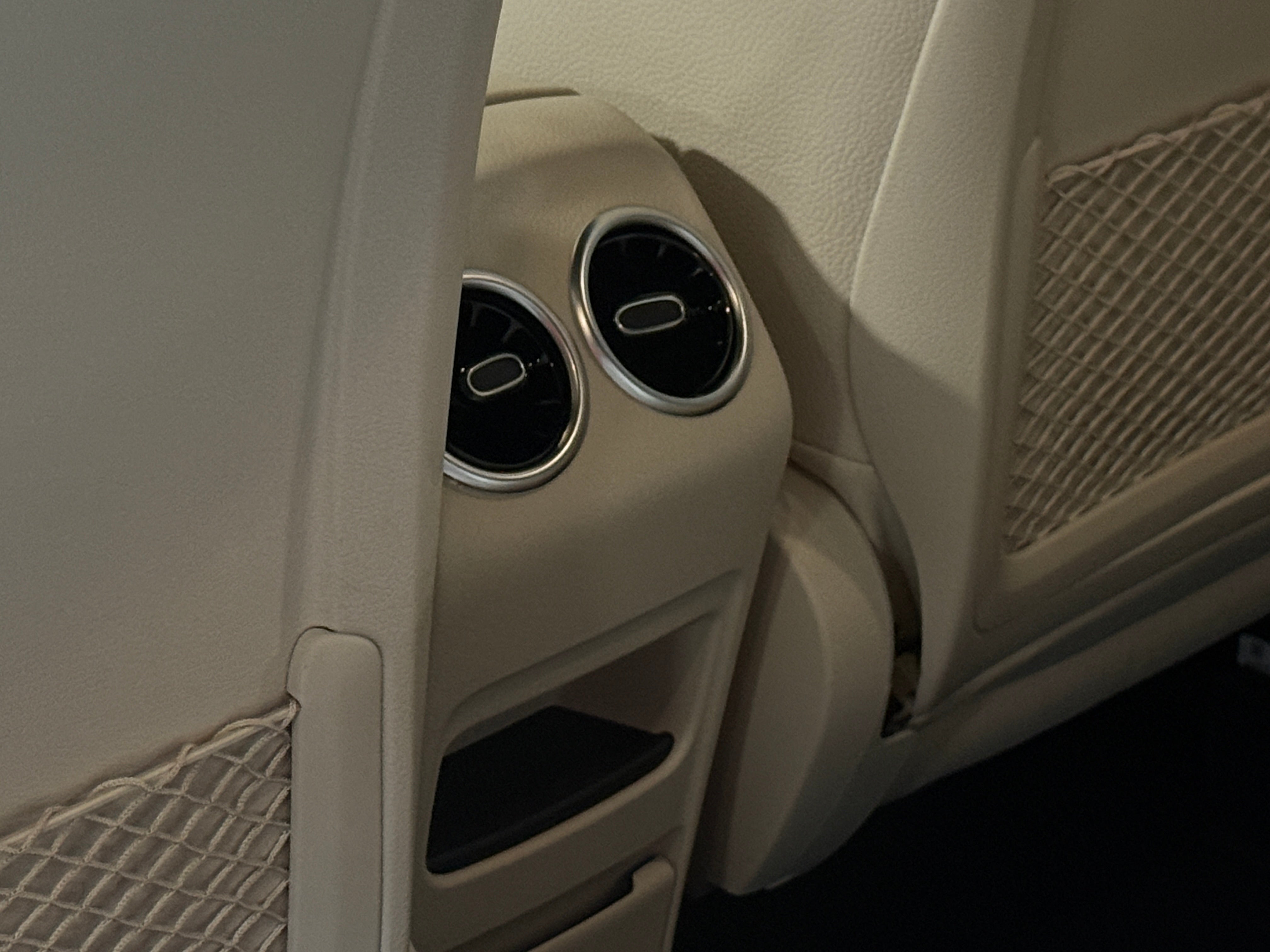 2025 Mercedes-Benz GLB Base - Photo 8