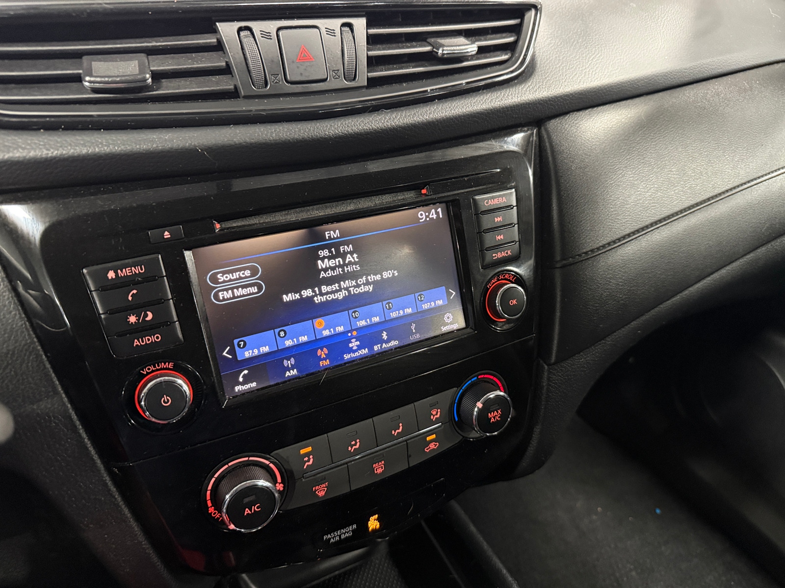 Thumbnail: 2018 Nissan Rogue - 4