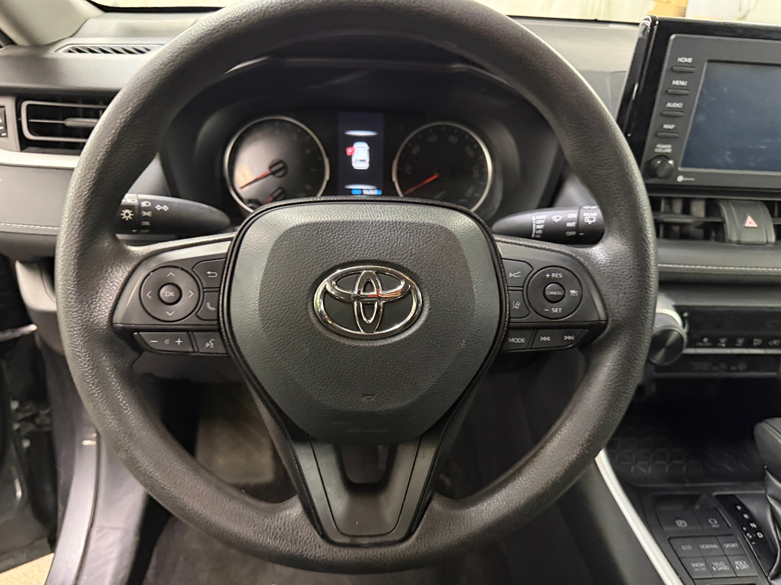 Thumbnail: 2021 Toyota RAV4 - 5