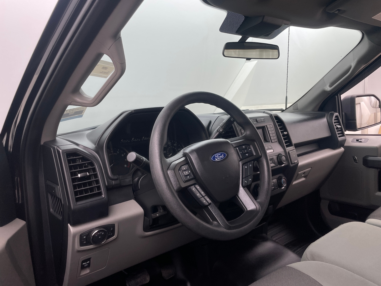 Thumbnail: 2020 Ford Econoline - 3