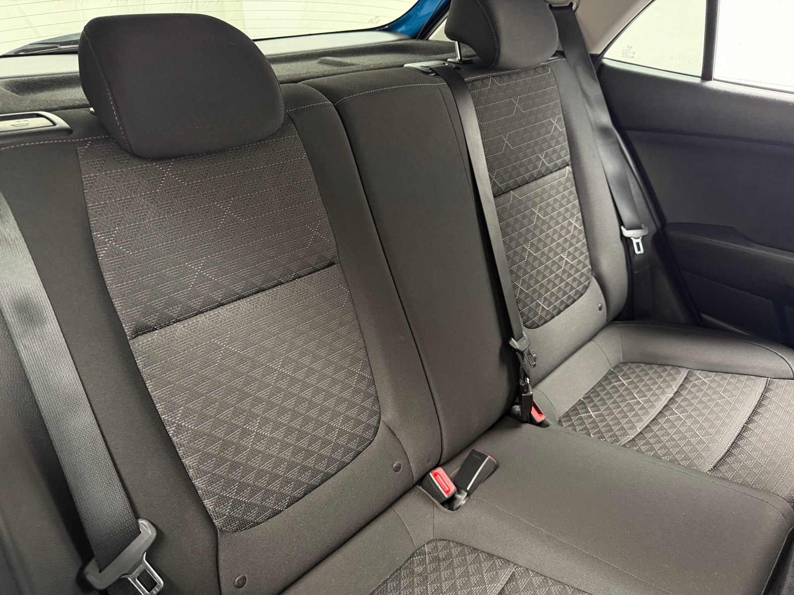 Thumbnail: 2021 Kia Rio - 6