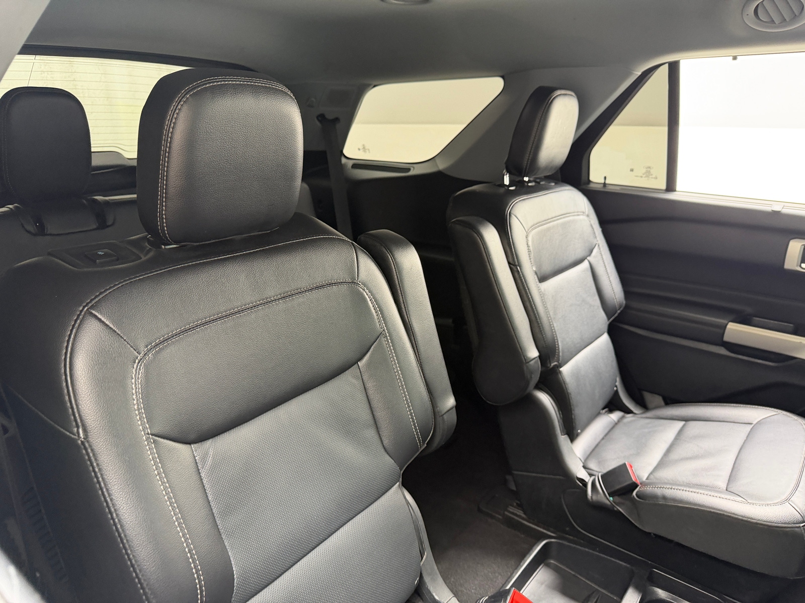 Thumbnail: 2021 Ford Explorer - 5