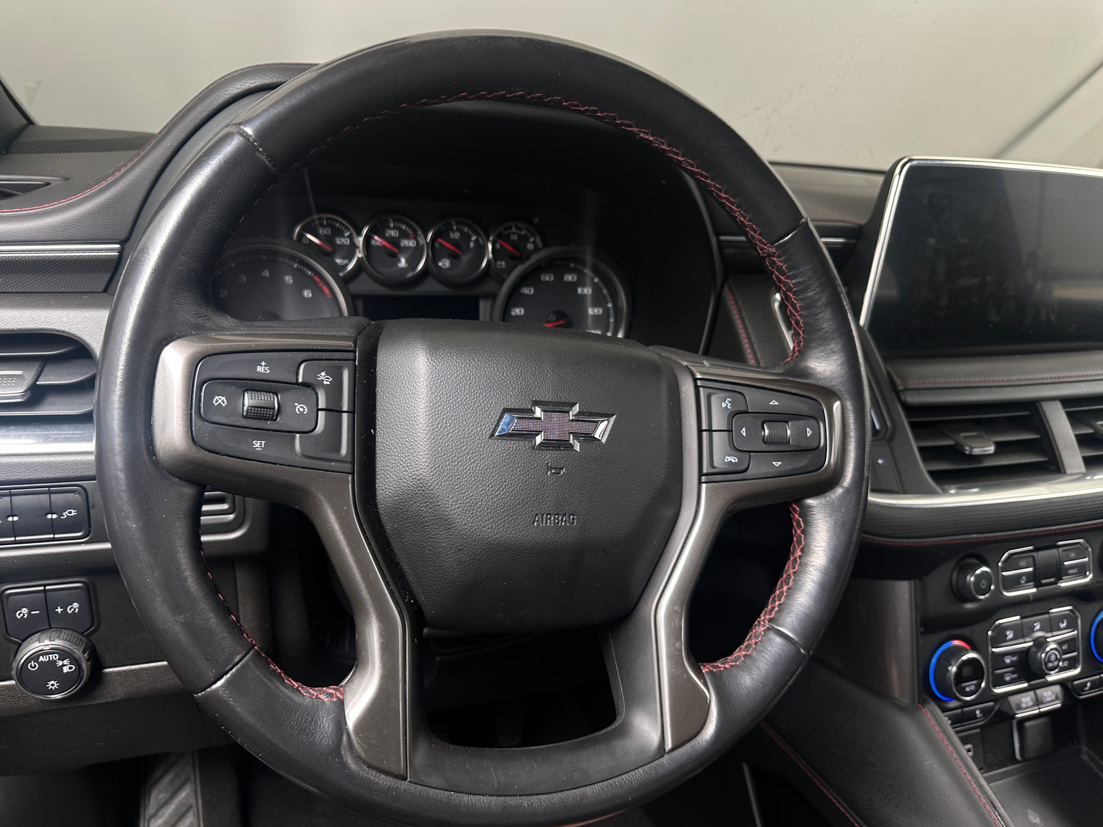 Thumbnail: 2021 Chevrolet Tahoe - 4