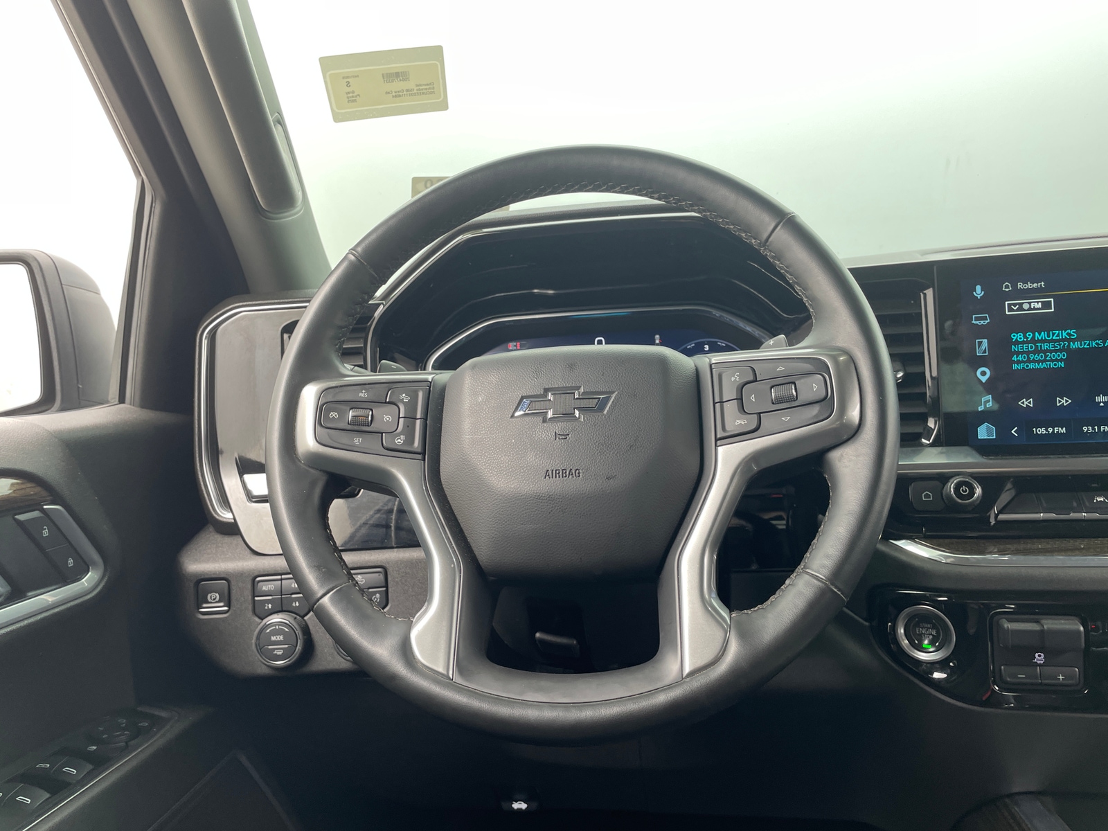 Thumbnail: 2025 Chevrolet Silverado 1500 - 5