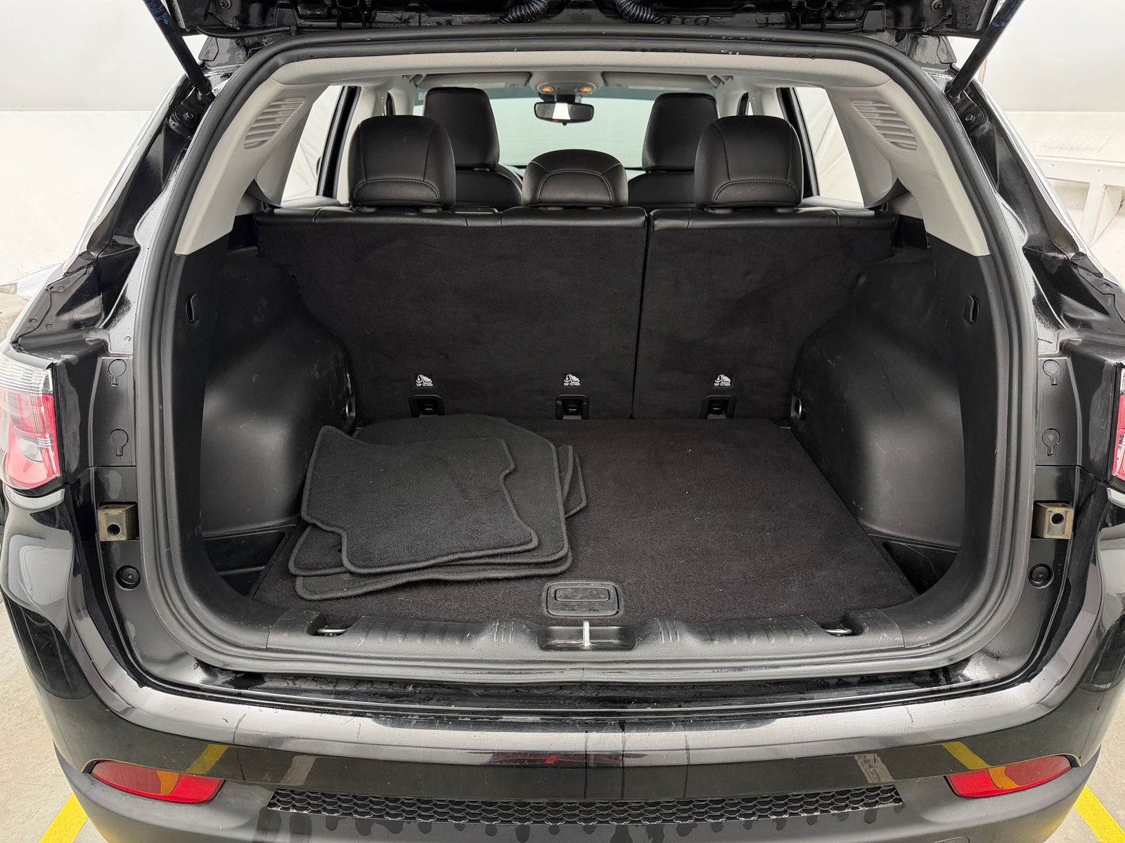 Thumbnail: 2022 Jeep Compass - 7