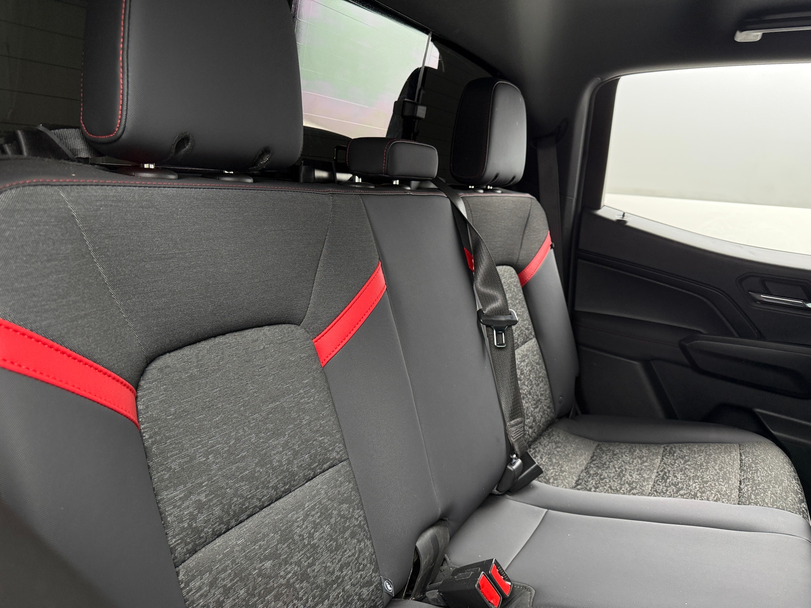 Thumbnail: 2024 Chevrolet Colorado - 6