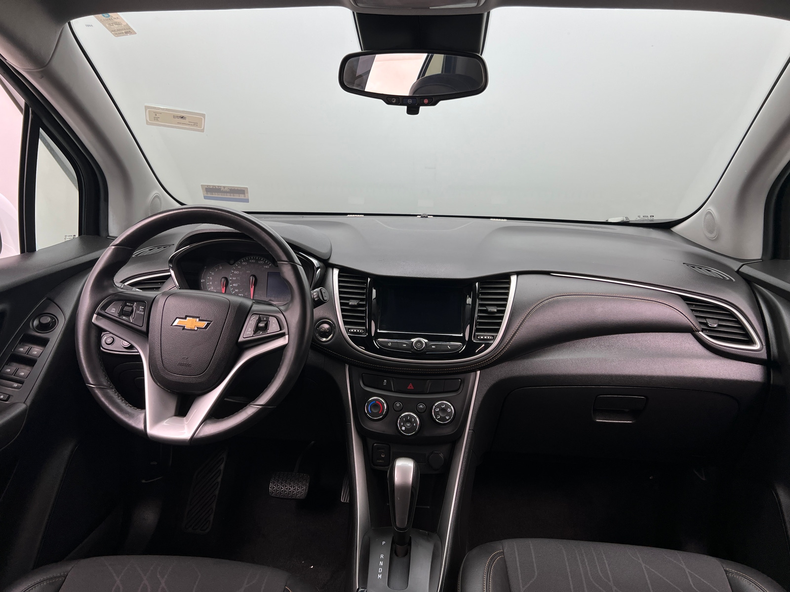 Thumbnail: 2018 Chevrolet Trax - 3