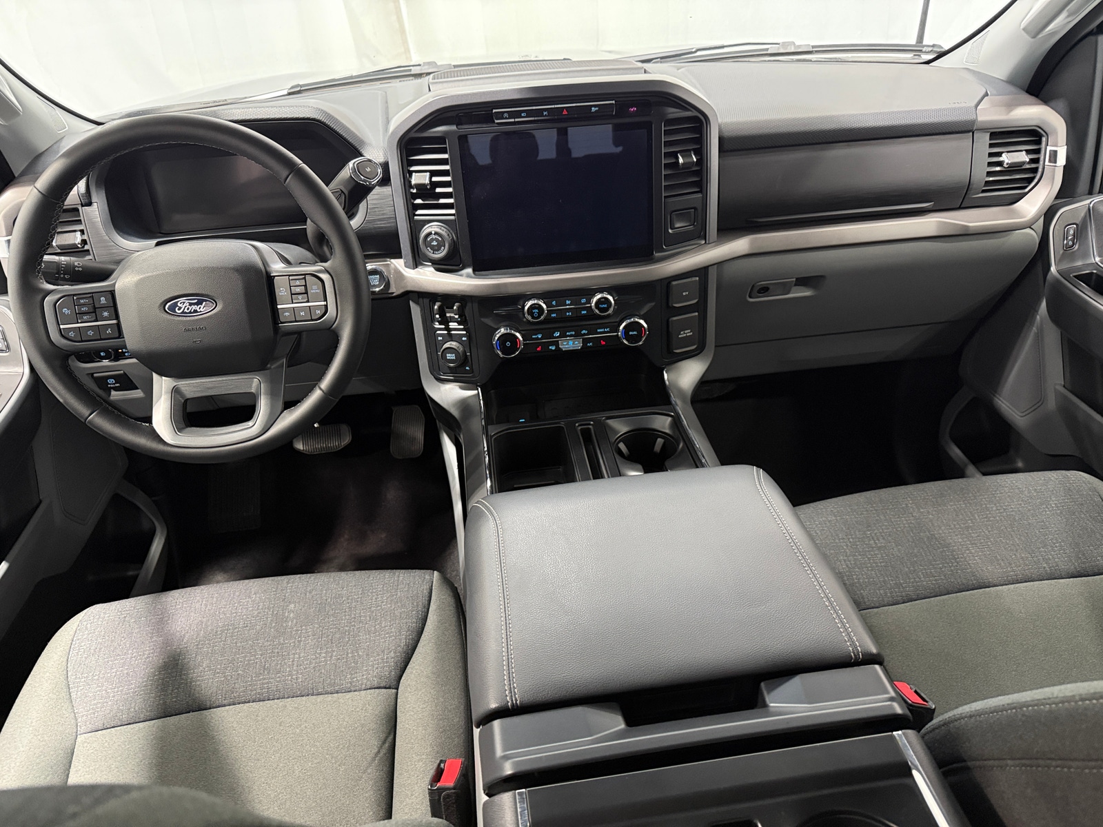 Thumbnail: 2024 Ford Econoline - 3