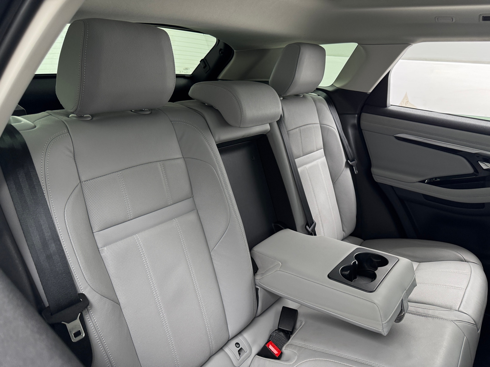 Thumbnail: 2023 Land Rover Range Rover Evoque - 5