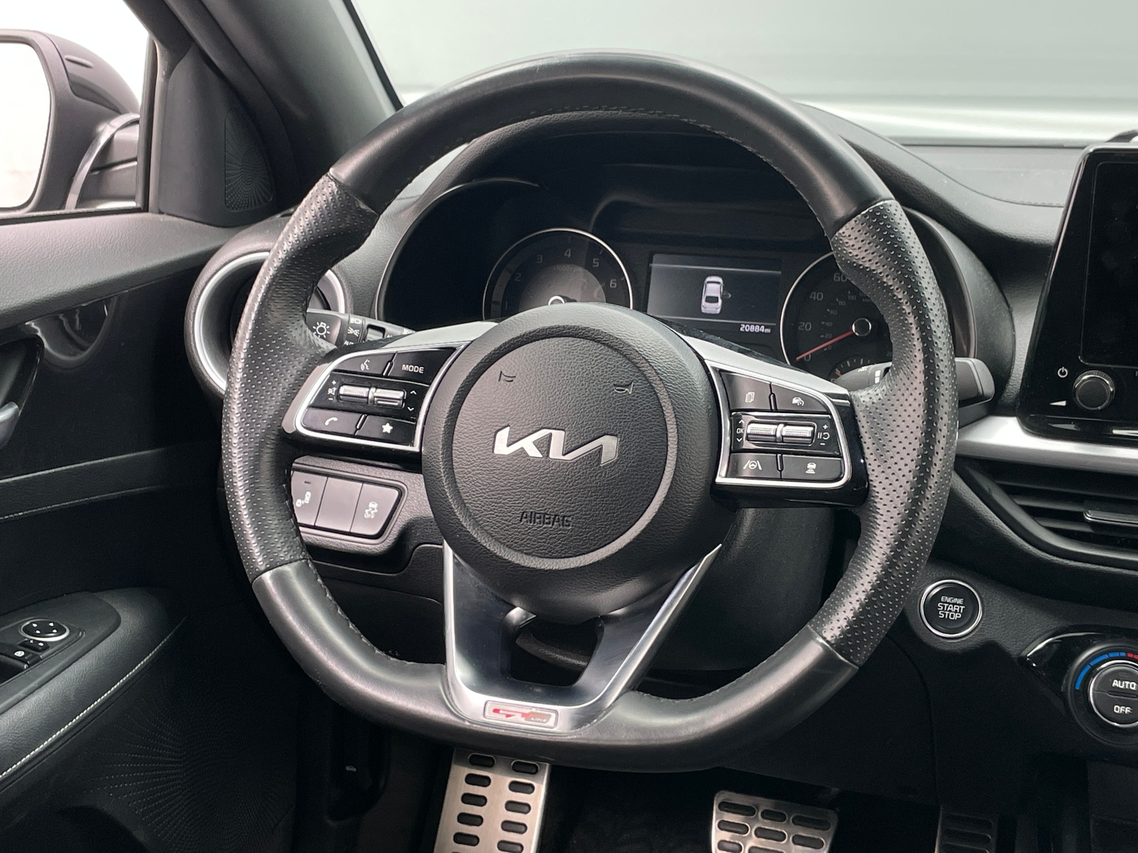 Thumbnail: 2024 Kia Forte - 5