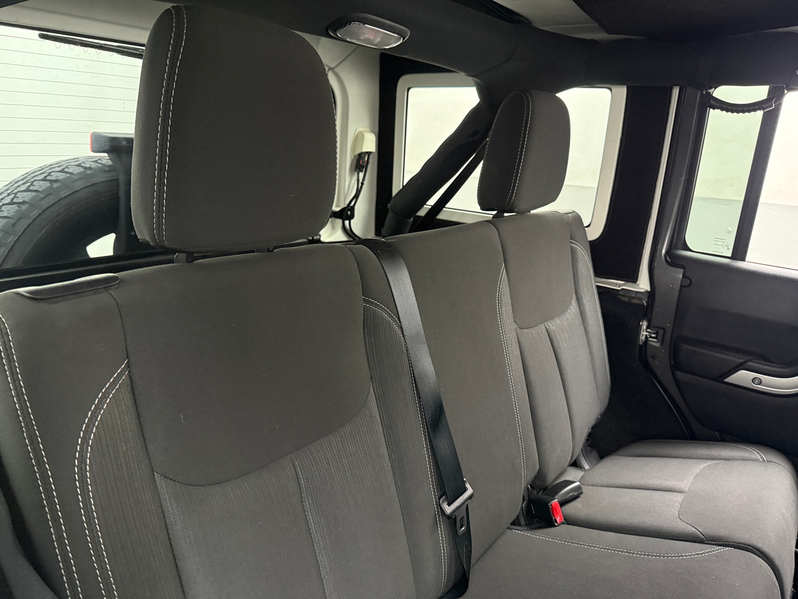 Thumbnail: 2018 Jeep Wrangler - 6