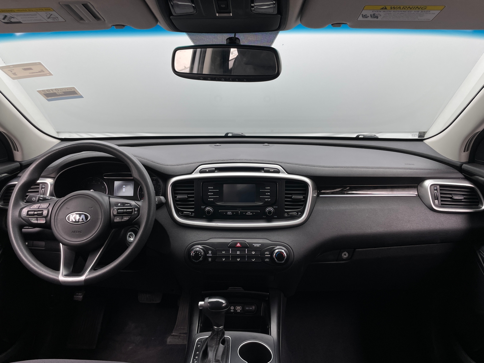 Thumbnail: 2017 Kia Sorento - 3