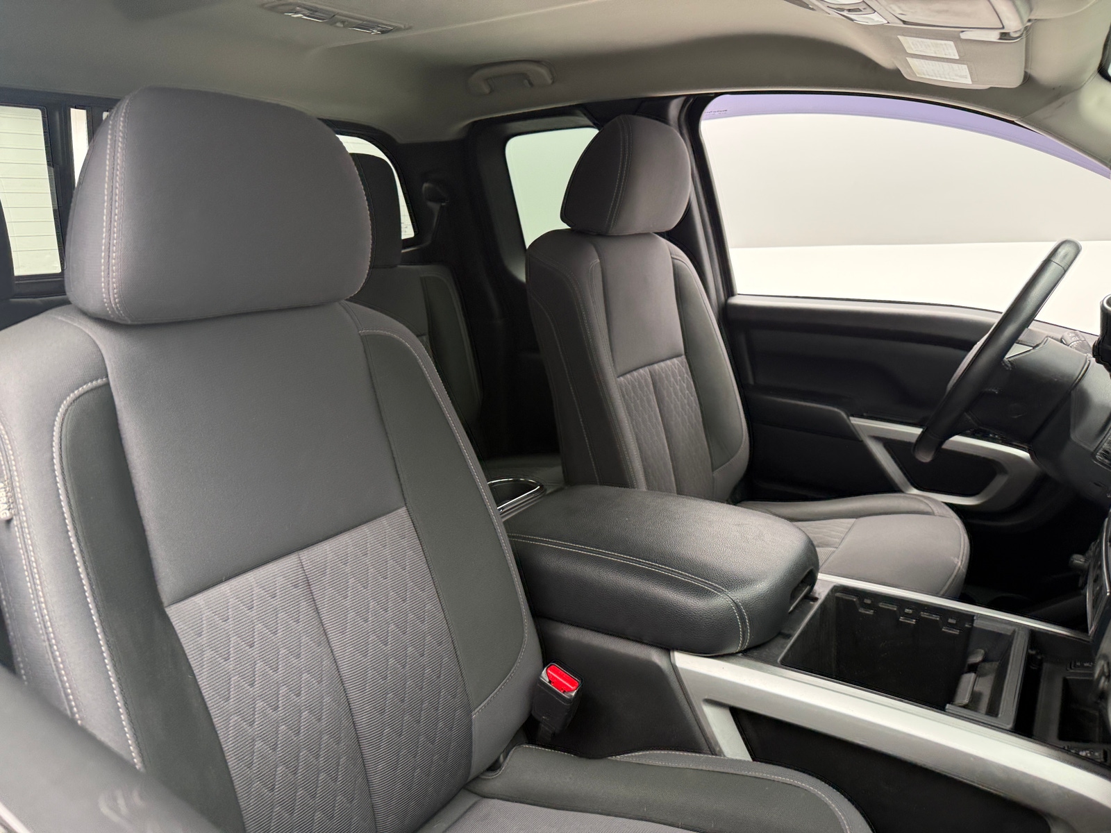 Thumbnail: 2021 Nissan Titan - 2