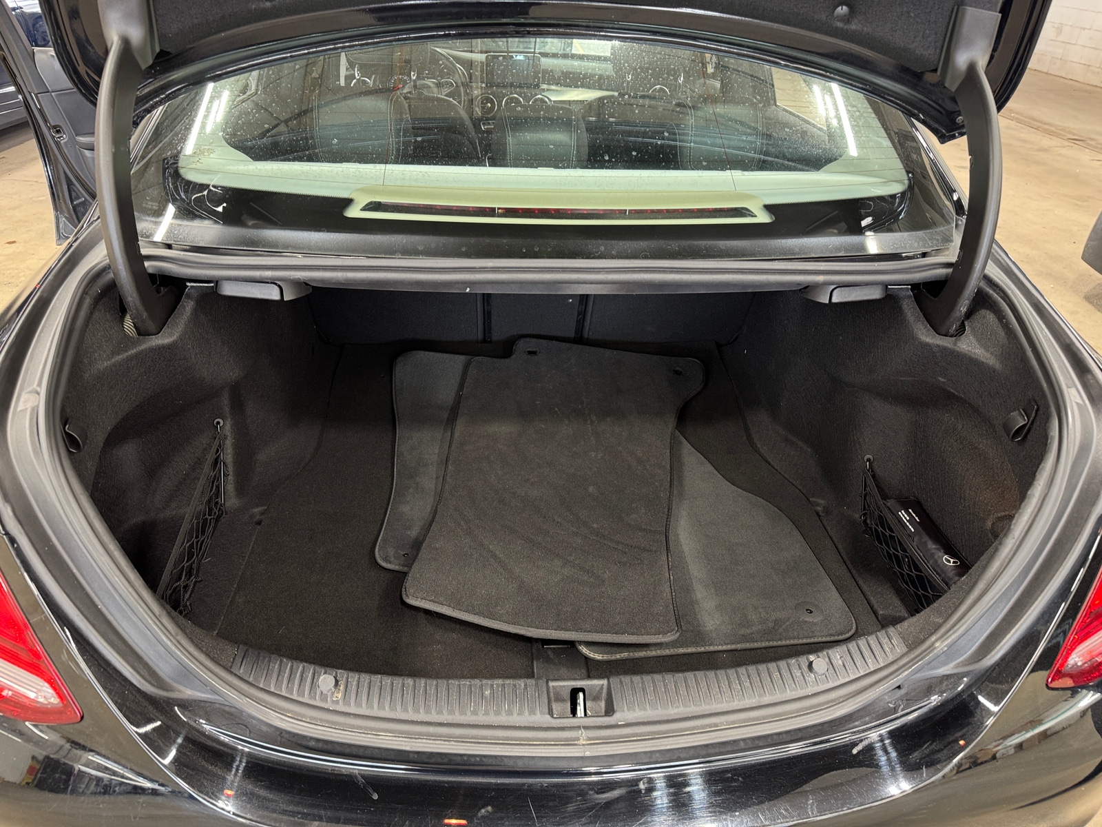 Thumbnail: 2016 Mercedes-Benz C-Class - 6