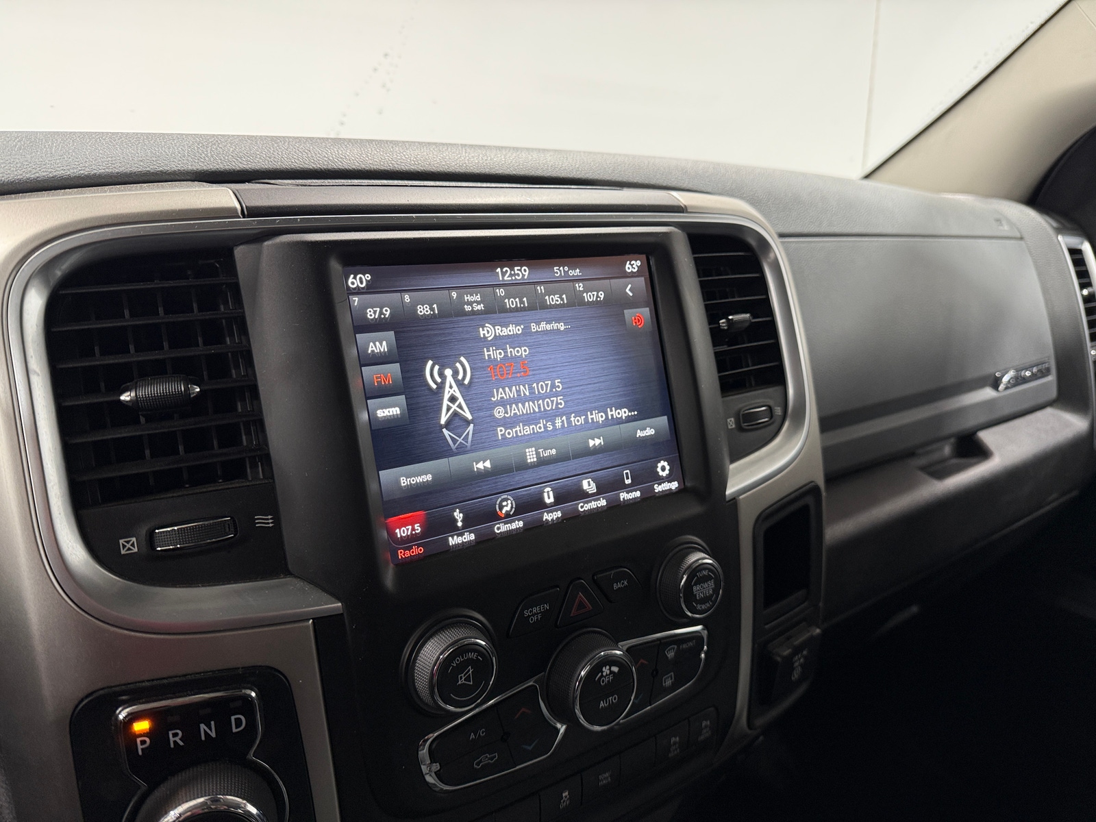 Thumbnail: 2019 RAM 1500 Classic - 4