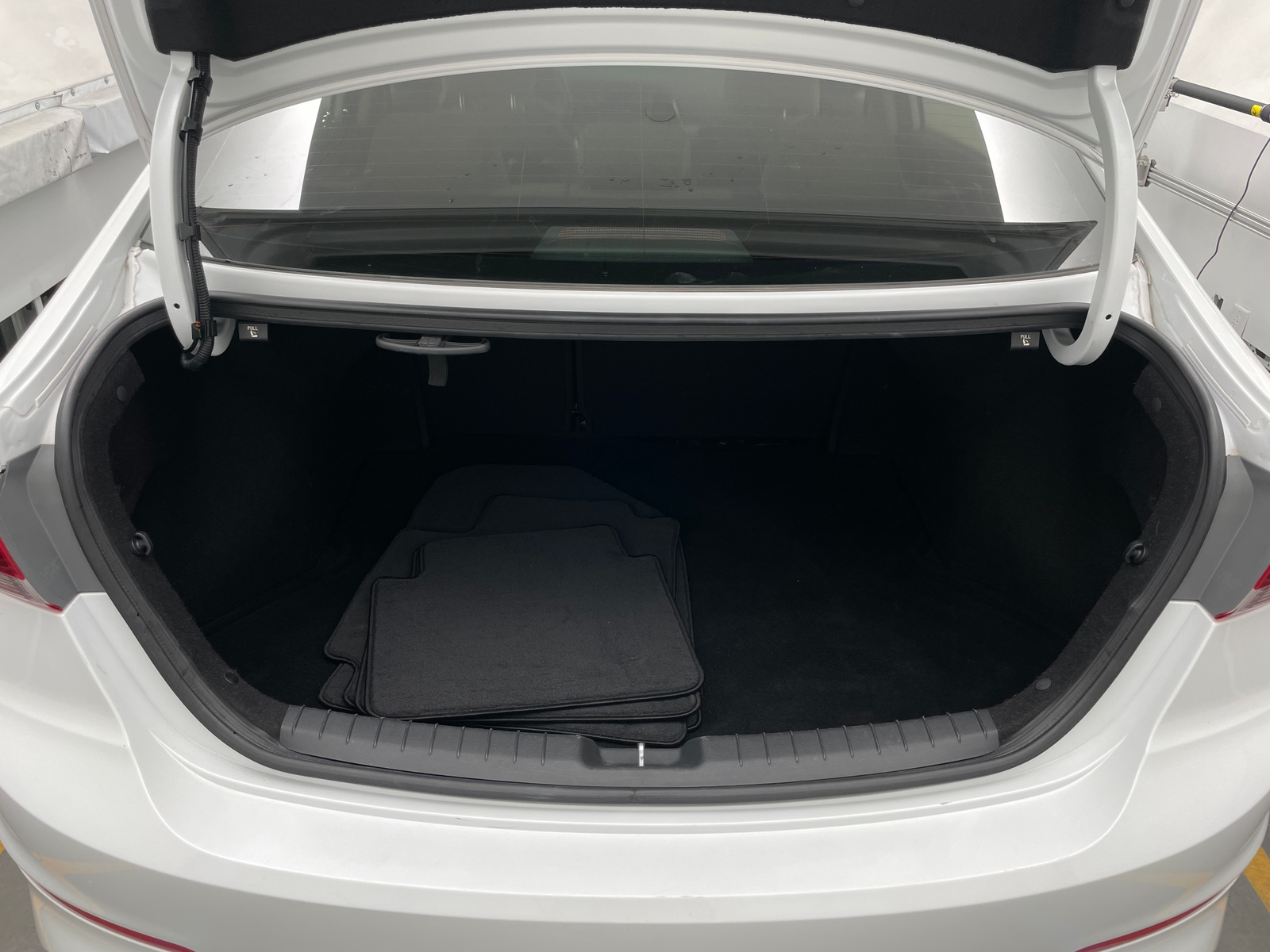 Thumbnail: 2018 Hyundai Elantra - 7