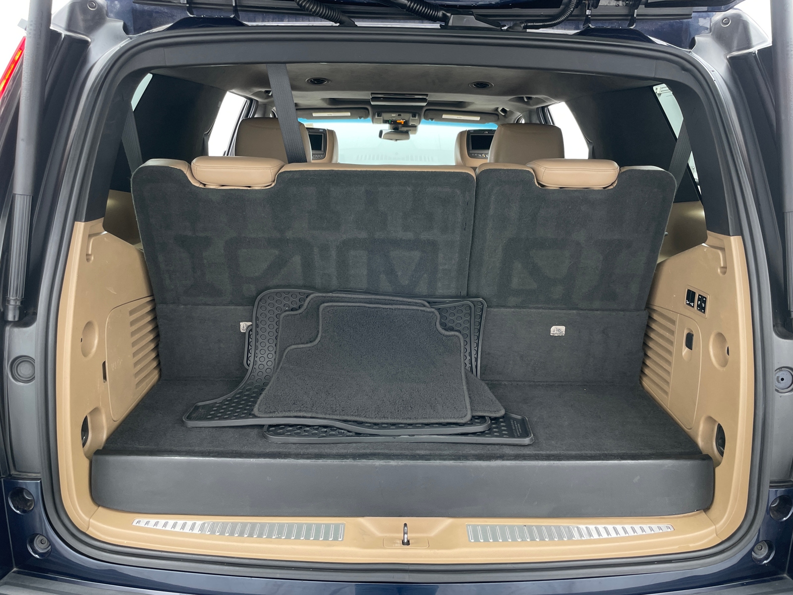 Thumbnail: 2018 Cadillac Escalade - 6