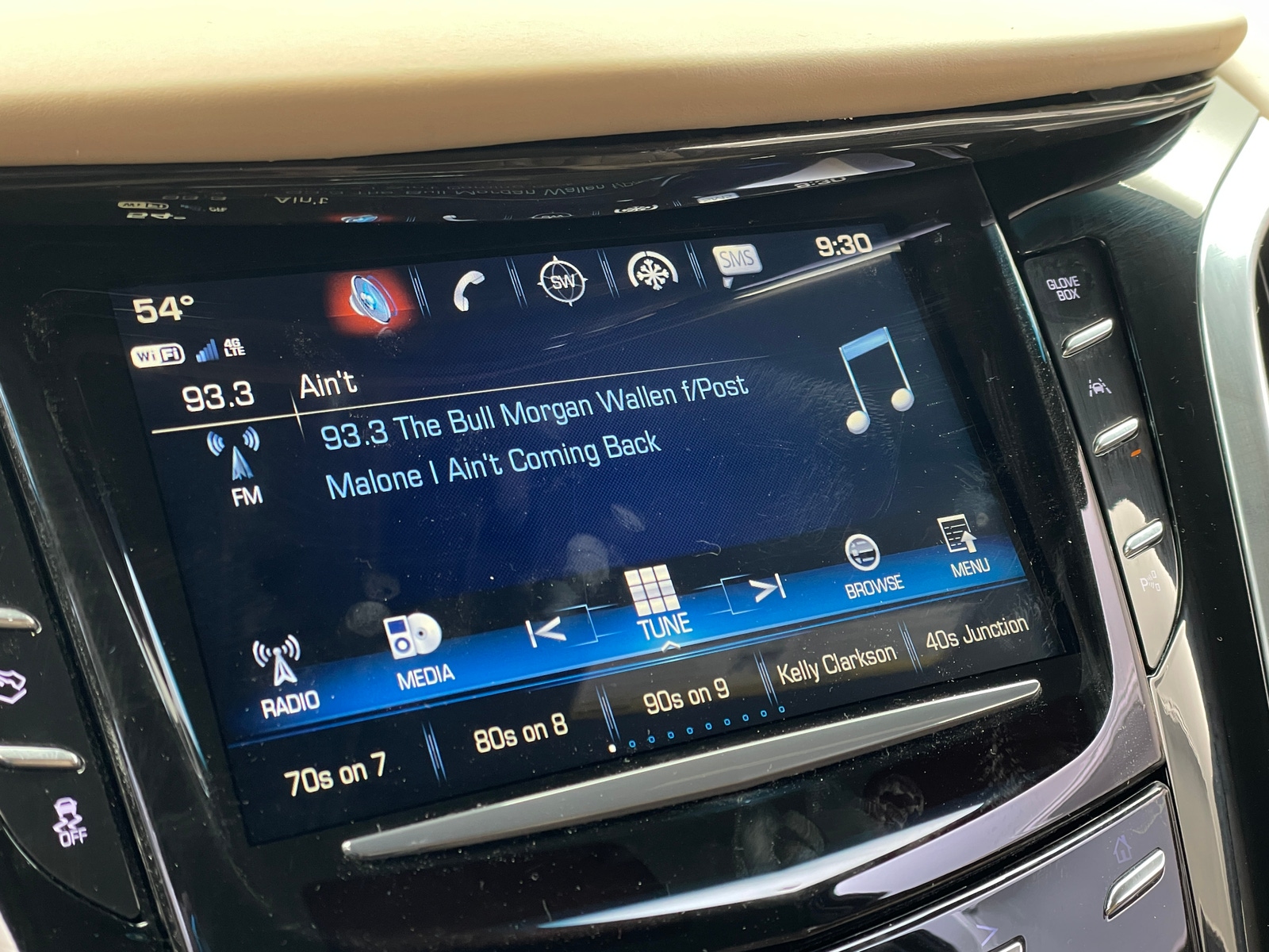 Thumbnail: 2018 Cadillac Escalade - 3