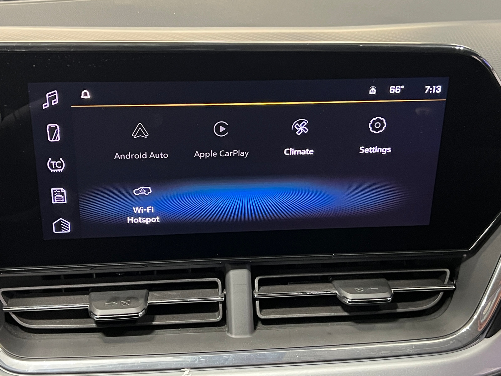 Thumbnail: 2025 Chevrolet Trax - 4