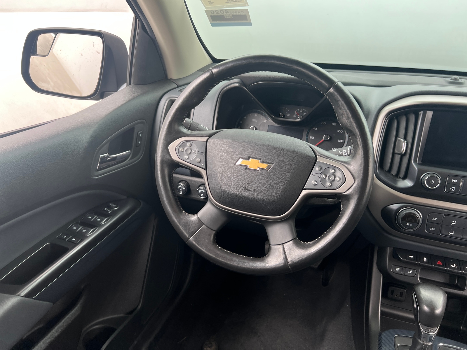 Thumbnail: 2022 Chevrolet Colorado - 5
