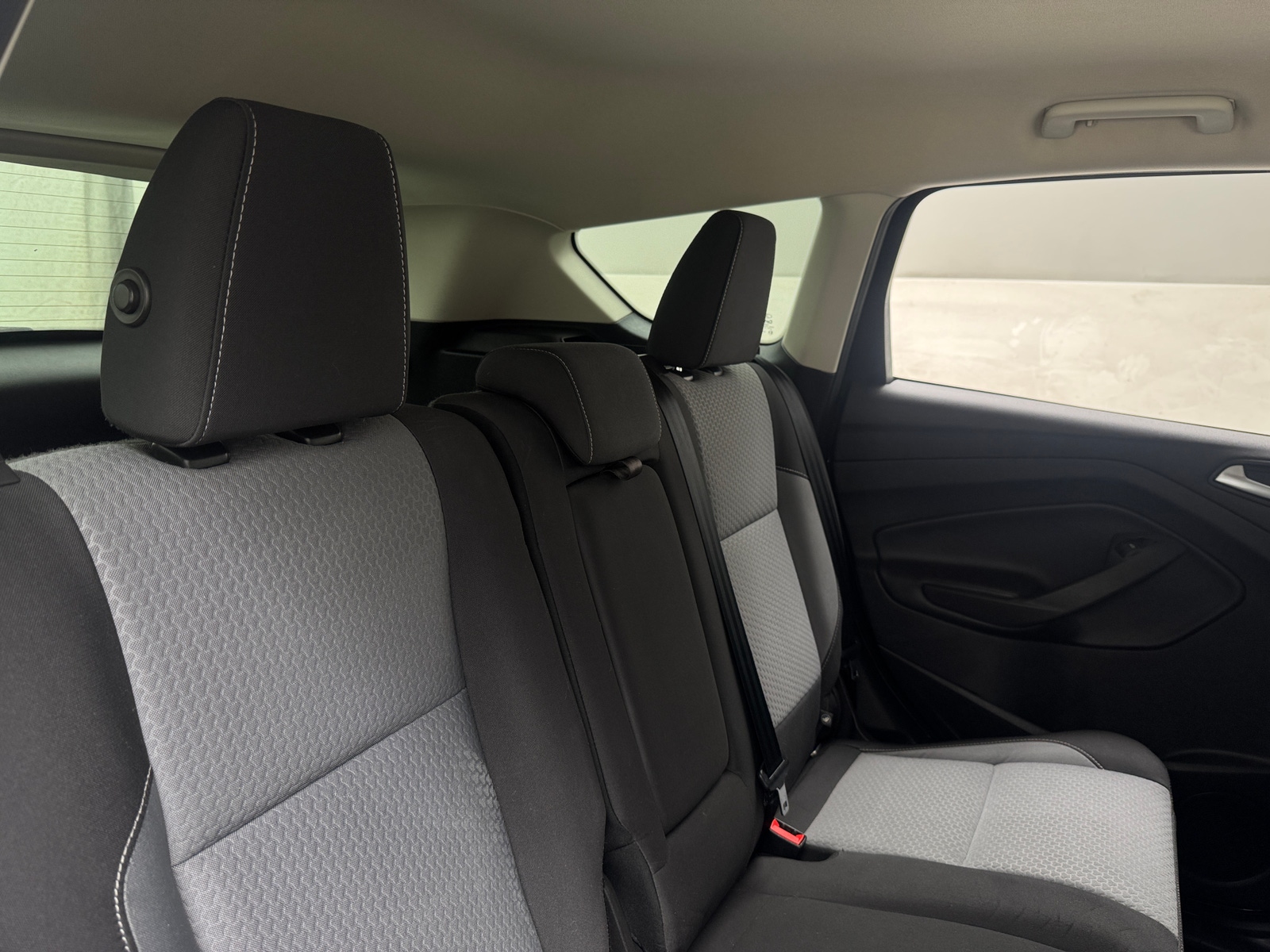 Thumbnail: 2017 Ford Escape - 6