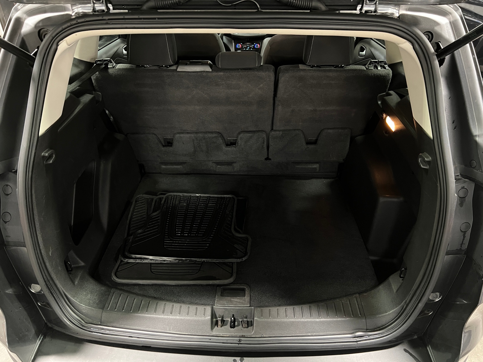 Thumbnail: 2017 Ford Escape - 7