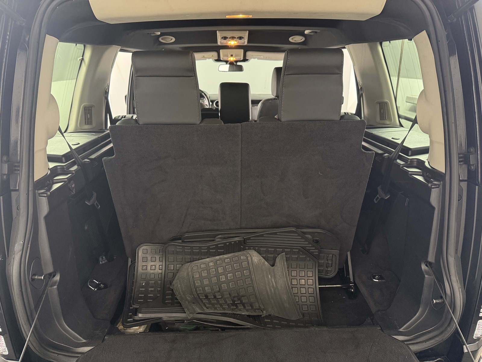 Thumbnail: 2015 Land Rover LR4 - 6