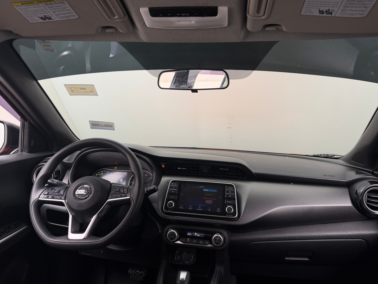 Thumbnail: 2019 Nissan Kicks - 3