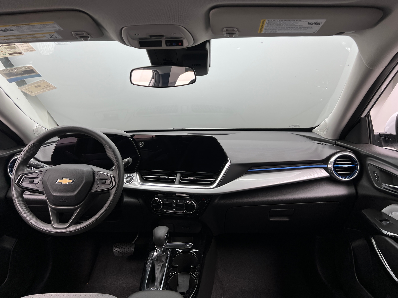 Thumbnail: 2025 Chevrolet Trax - 3