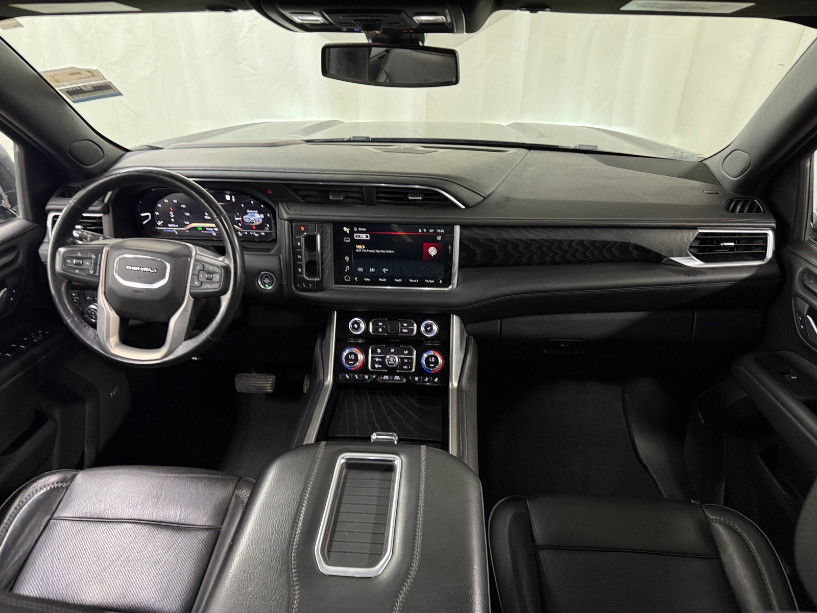 Thumbnail: 2022 GMC Yukon XL - 2