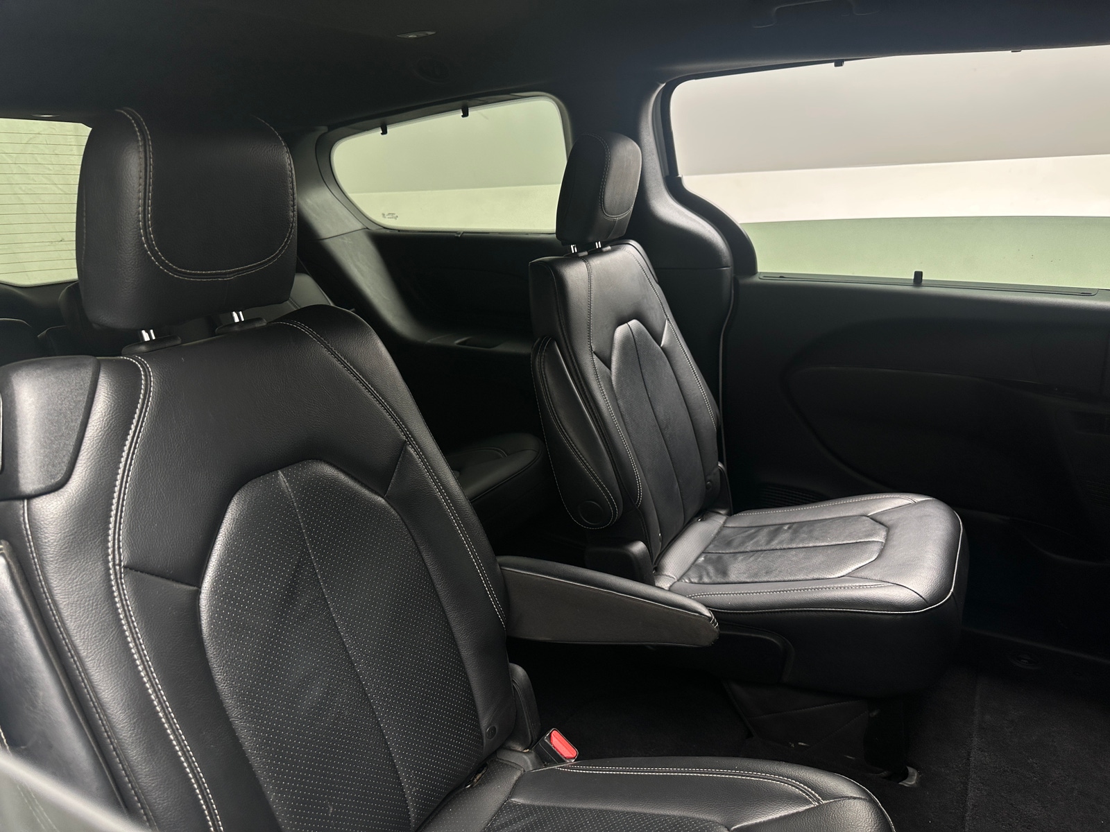 Thumbnail: 2021 Chrysler Pacifica - 5