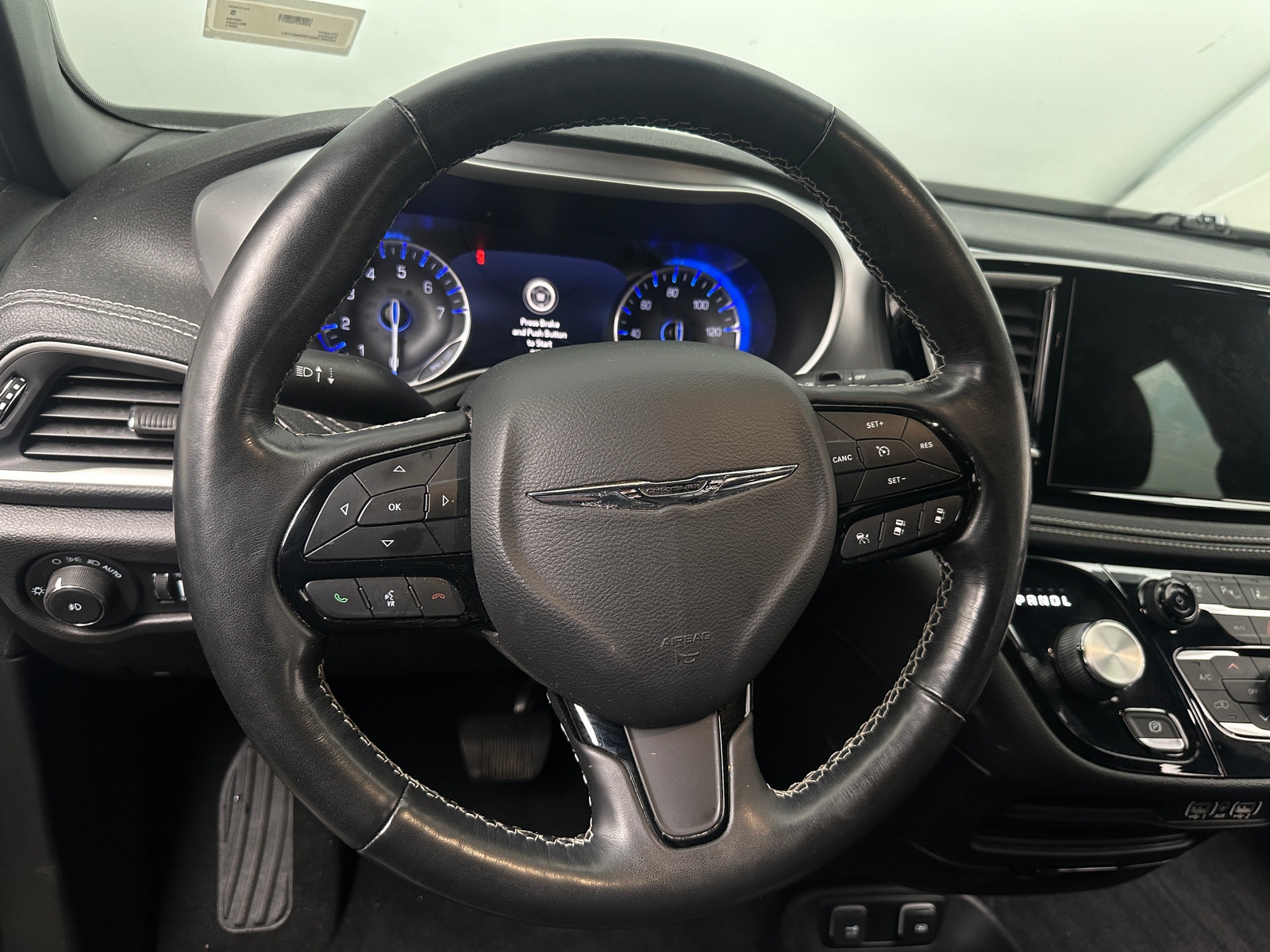 Thumbnail: 2021 Chrysler Pacifica - 4