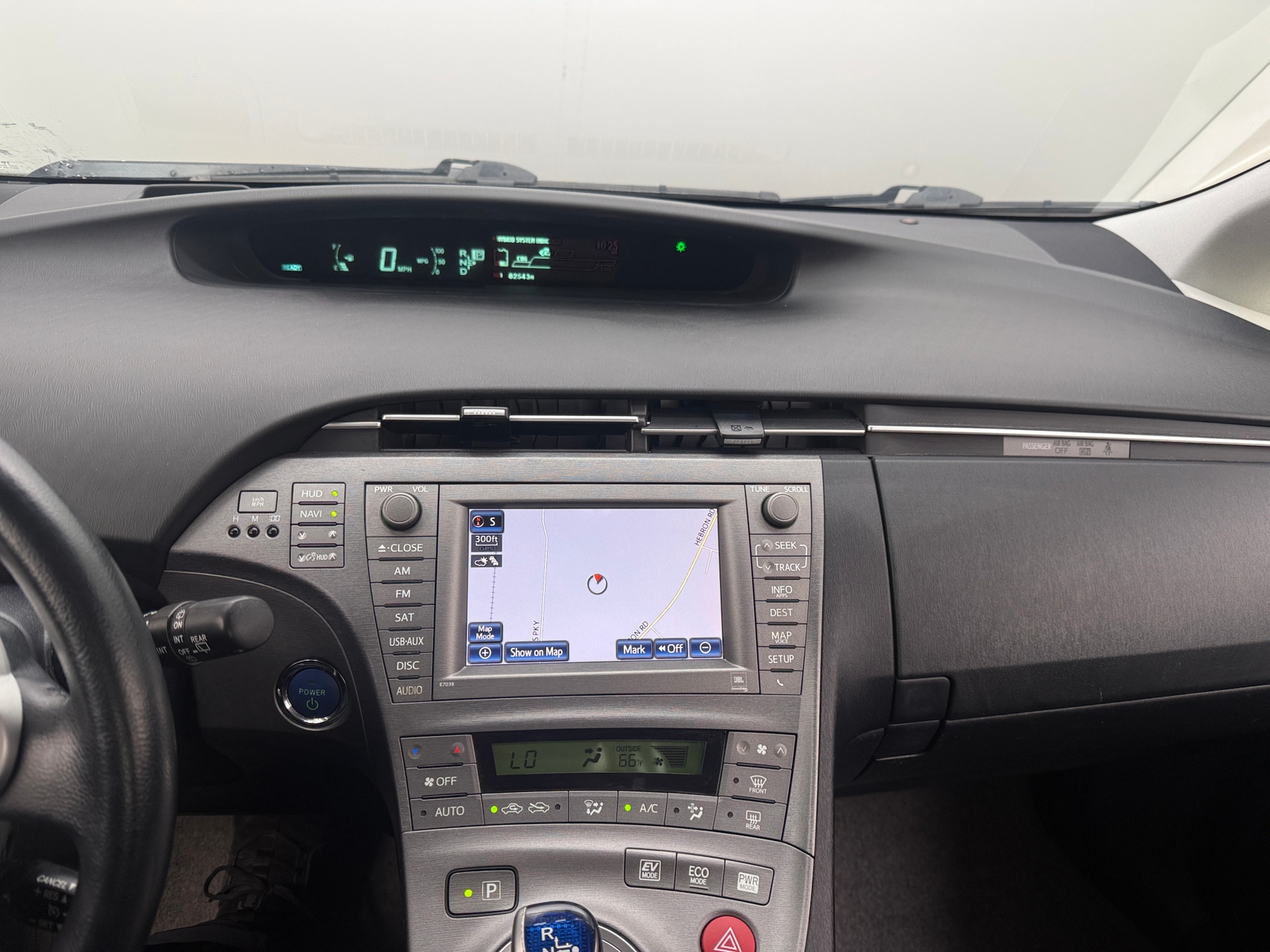 Thumbnail: 2013 Toyota Prius - 4