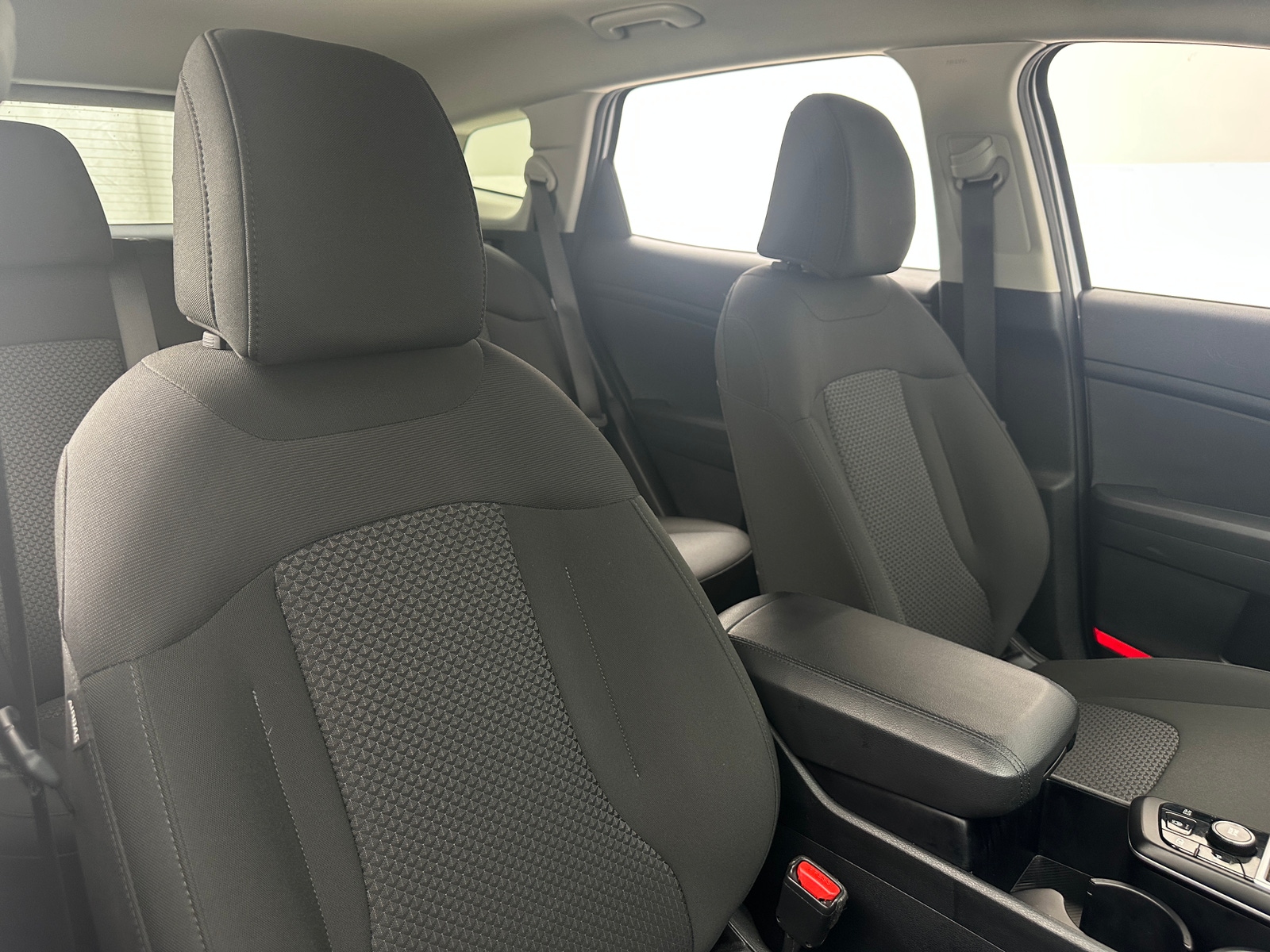 Thumbnail: 2025 Kia Sportage - 2