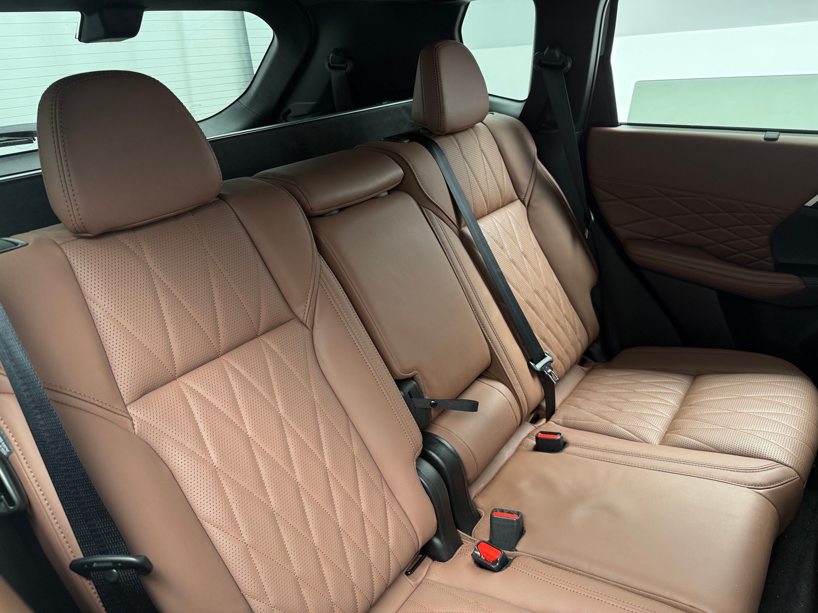 Thumbnail: 2025 Mitsubishi Outlander - 5