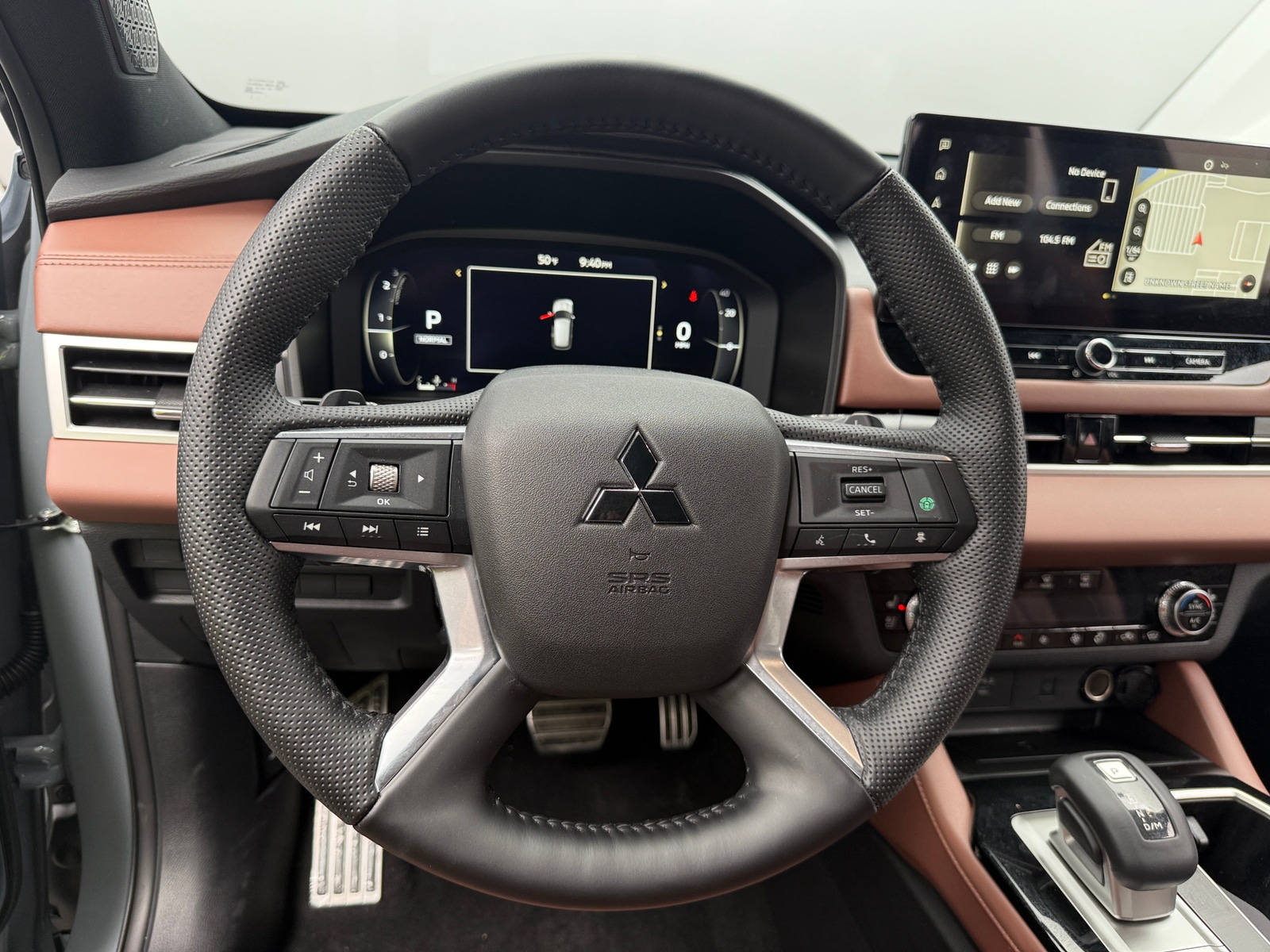 Thumbnail: 2025 Mitsubishi Outlander - 4