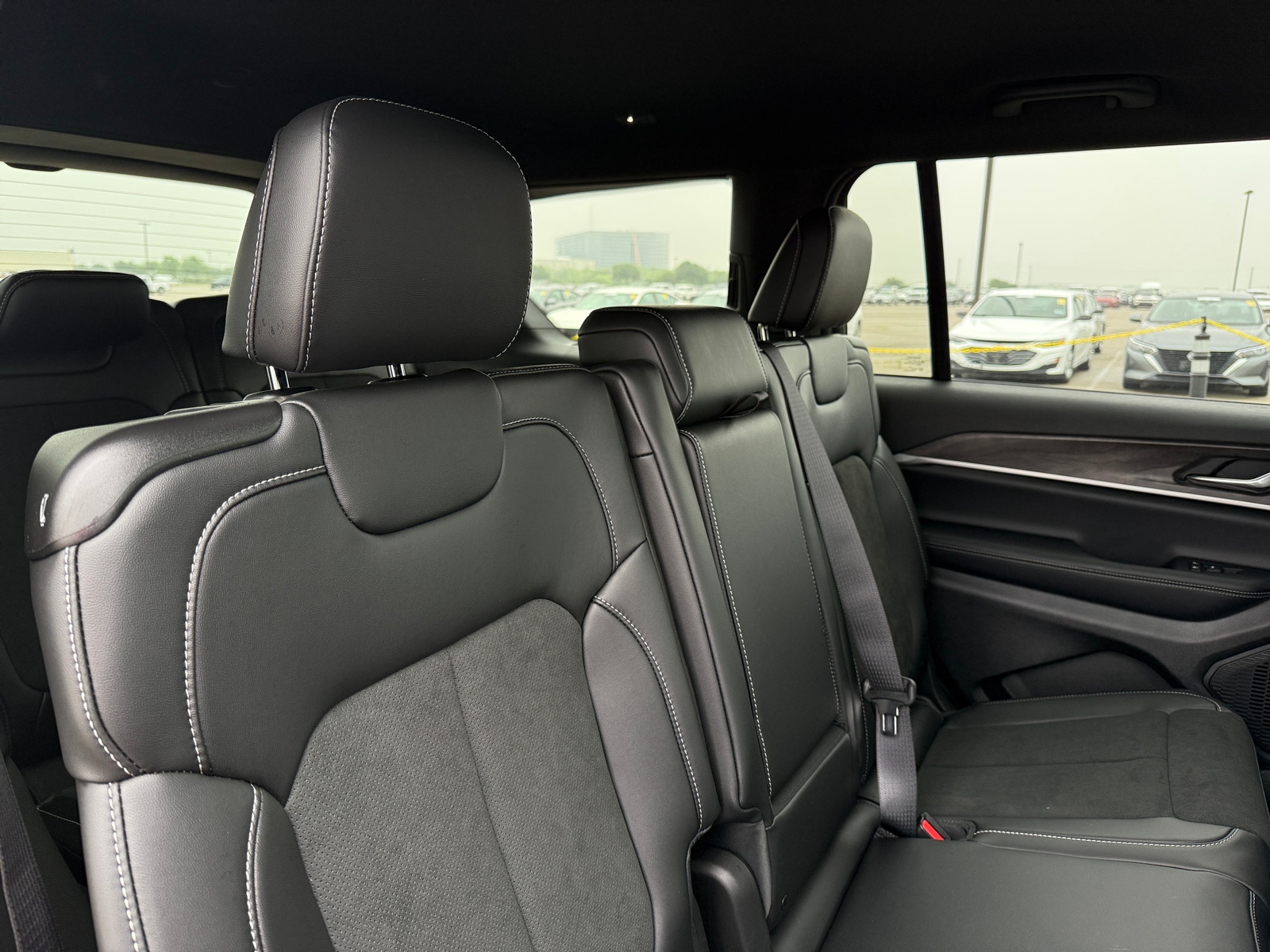 Thumbnail: 2026 Jeep Grand Cherokee L - 6