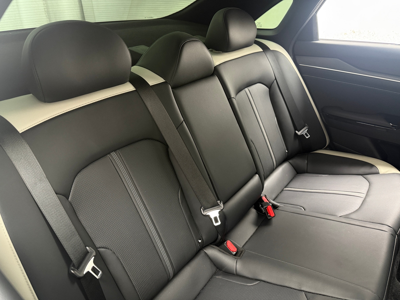 Thumbnail: 2025 Kia K5 - 5