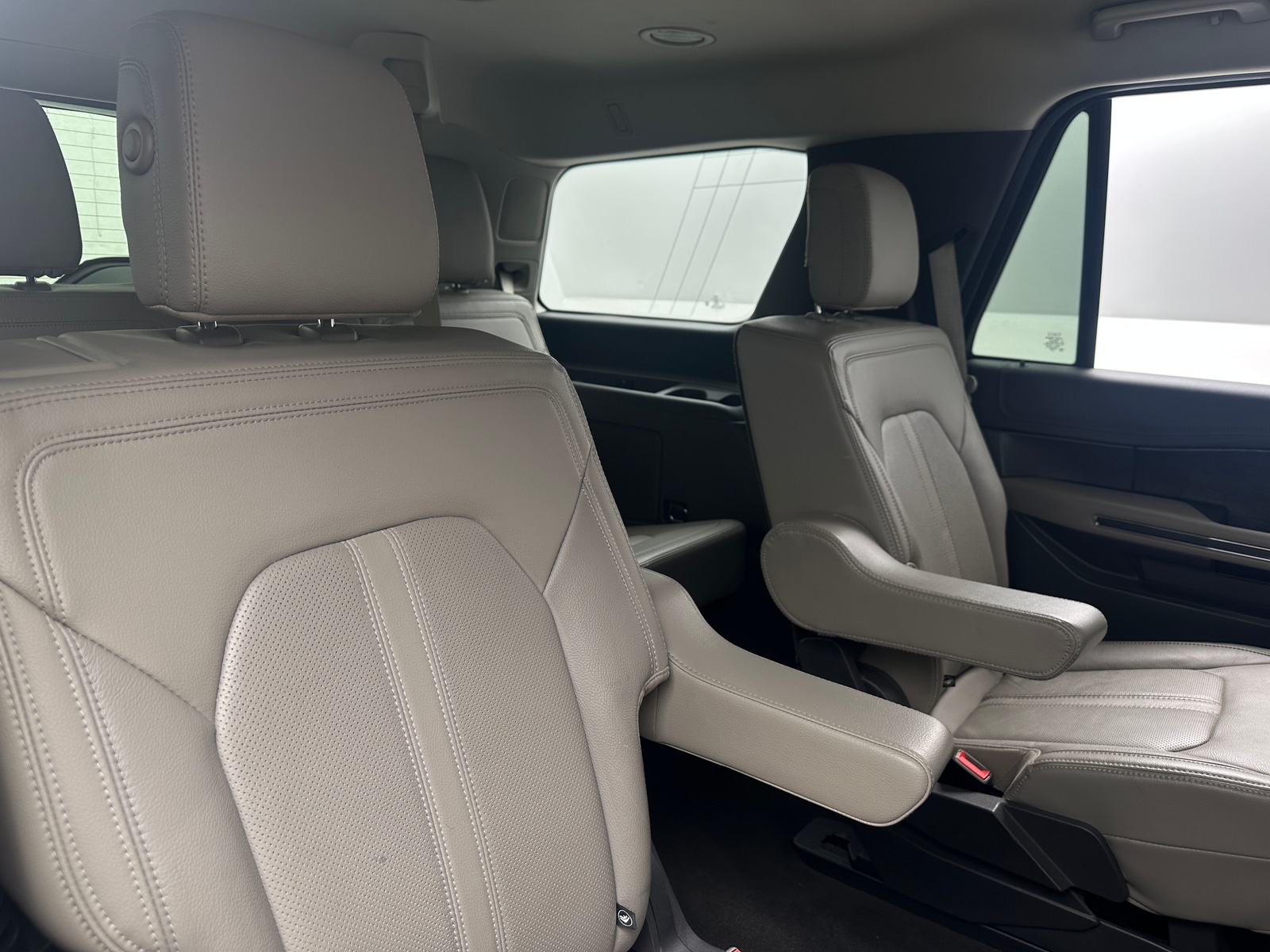 Thumbnail: 2020 Ford Expedition - 5
