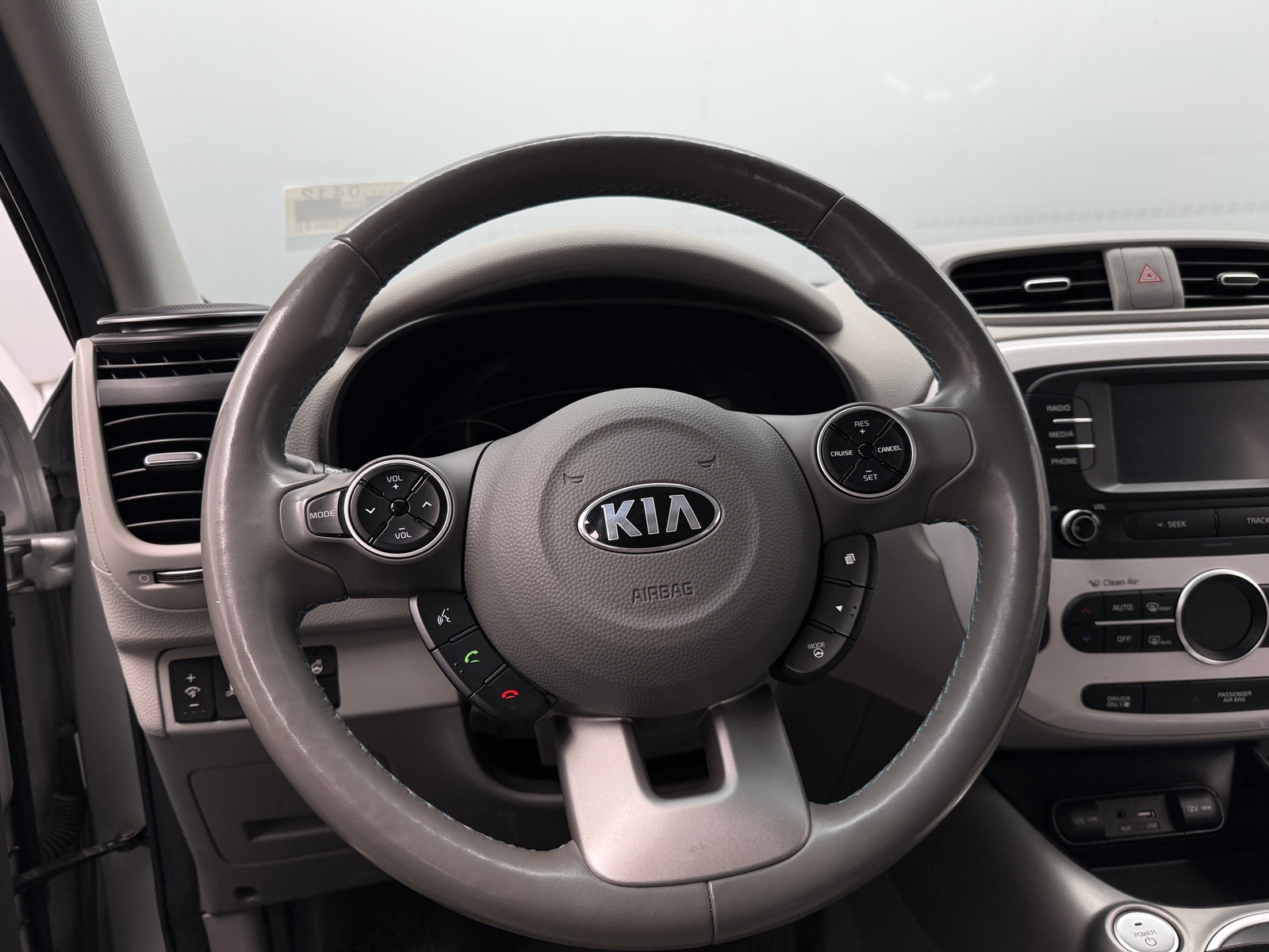 Thumbnail: 2018 Kia Soul EV - 5
