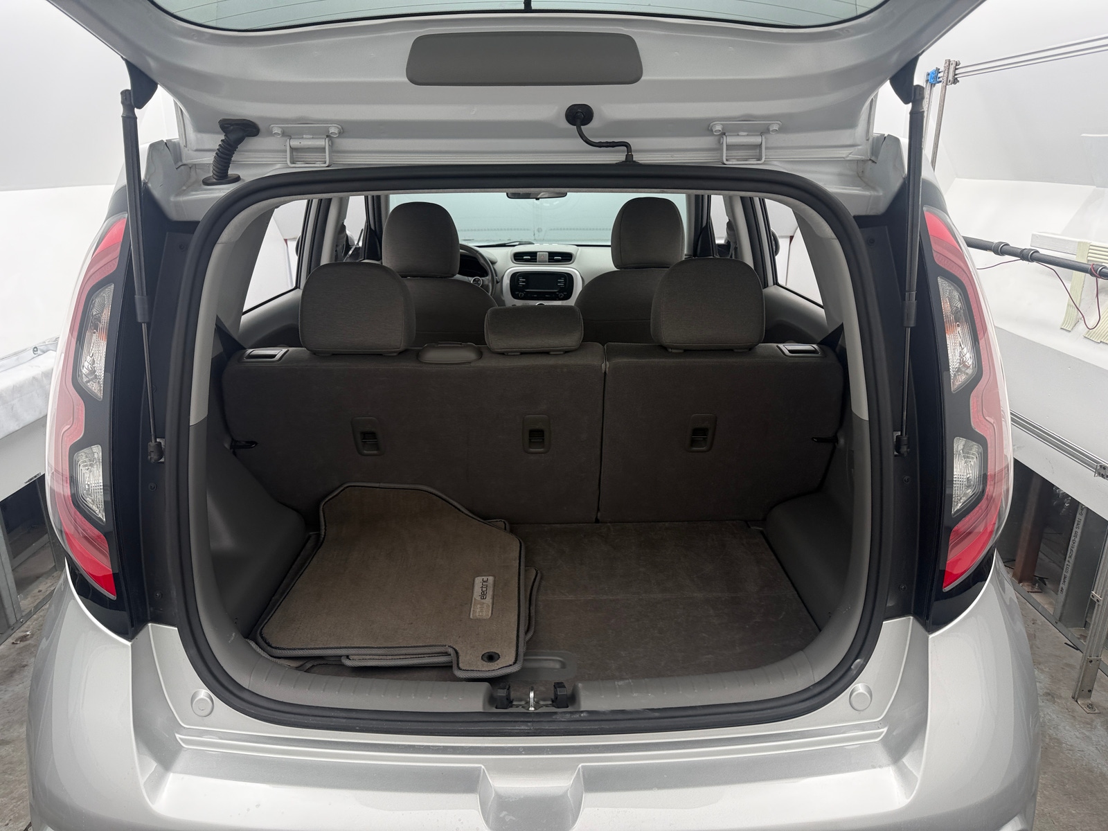 Thumbnail: 2018 Kia Soul EV - 7