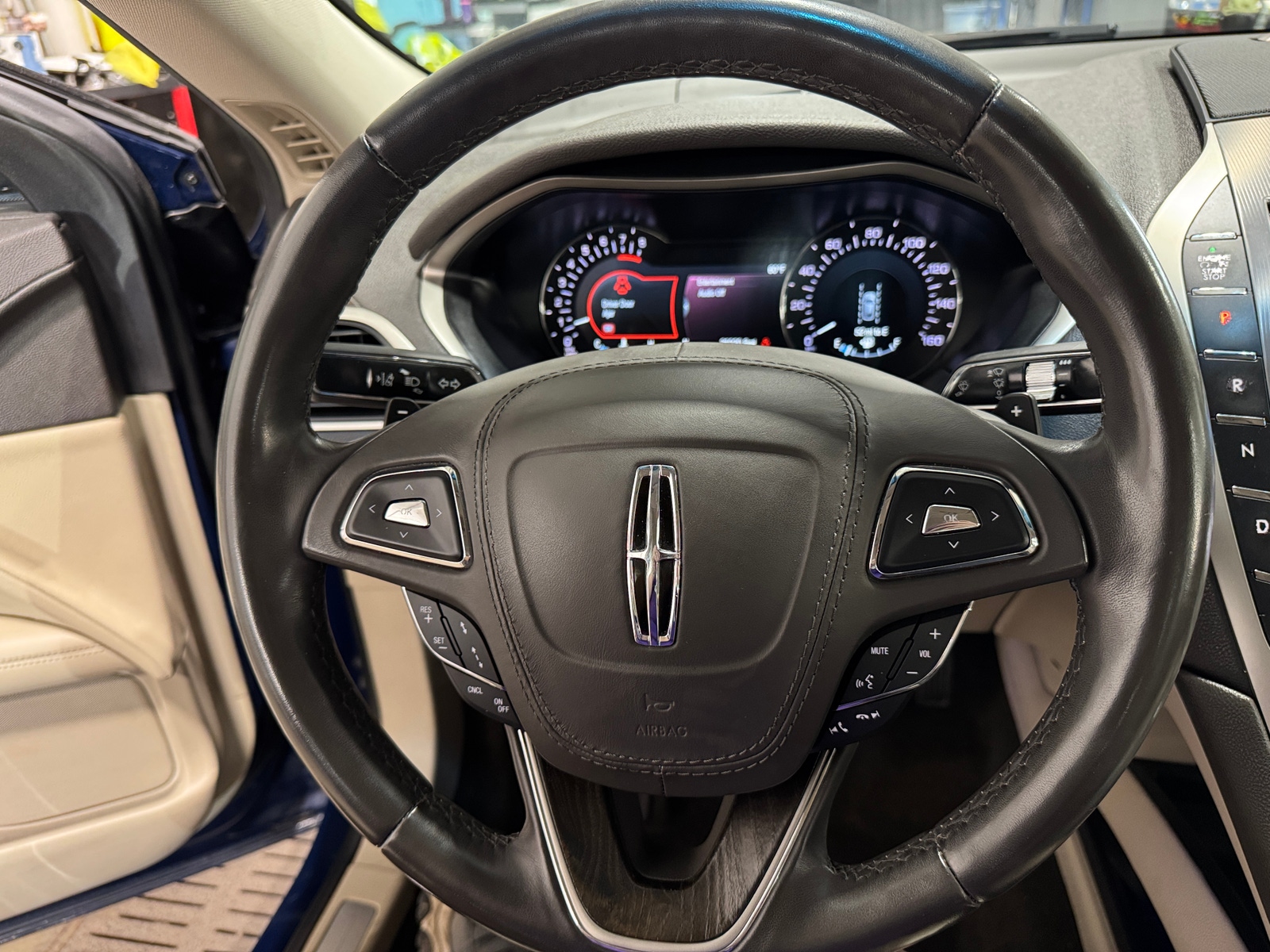 Thumbnail: 2019 Lincoln MKZ - 5